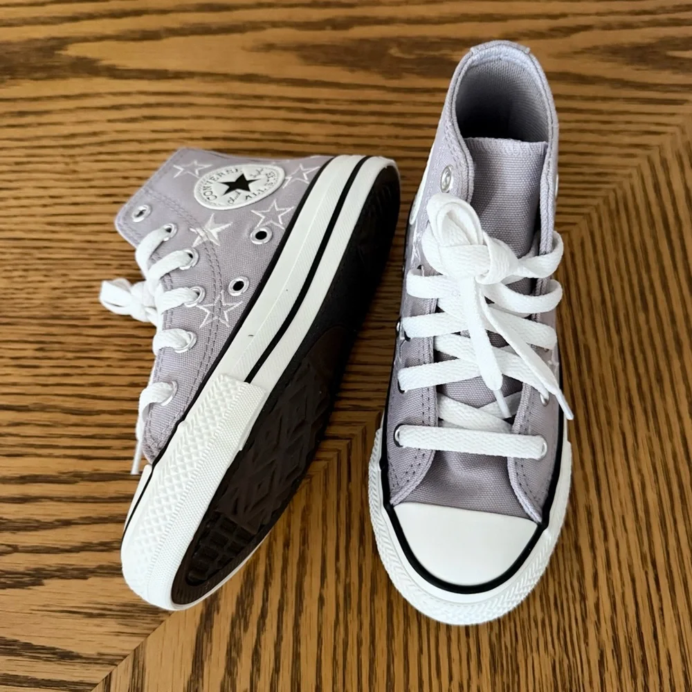 CONVERSE Chuck Taylor All Star Hi - Purple Star Print